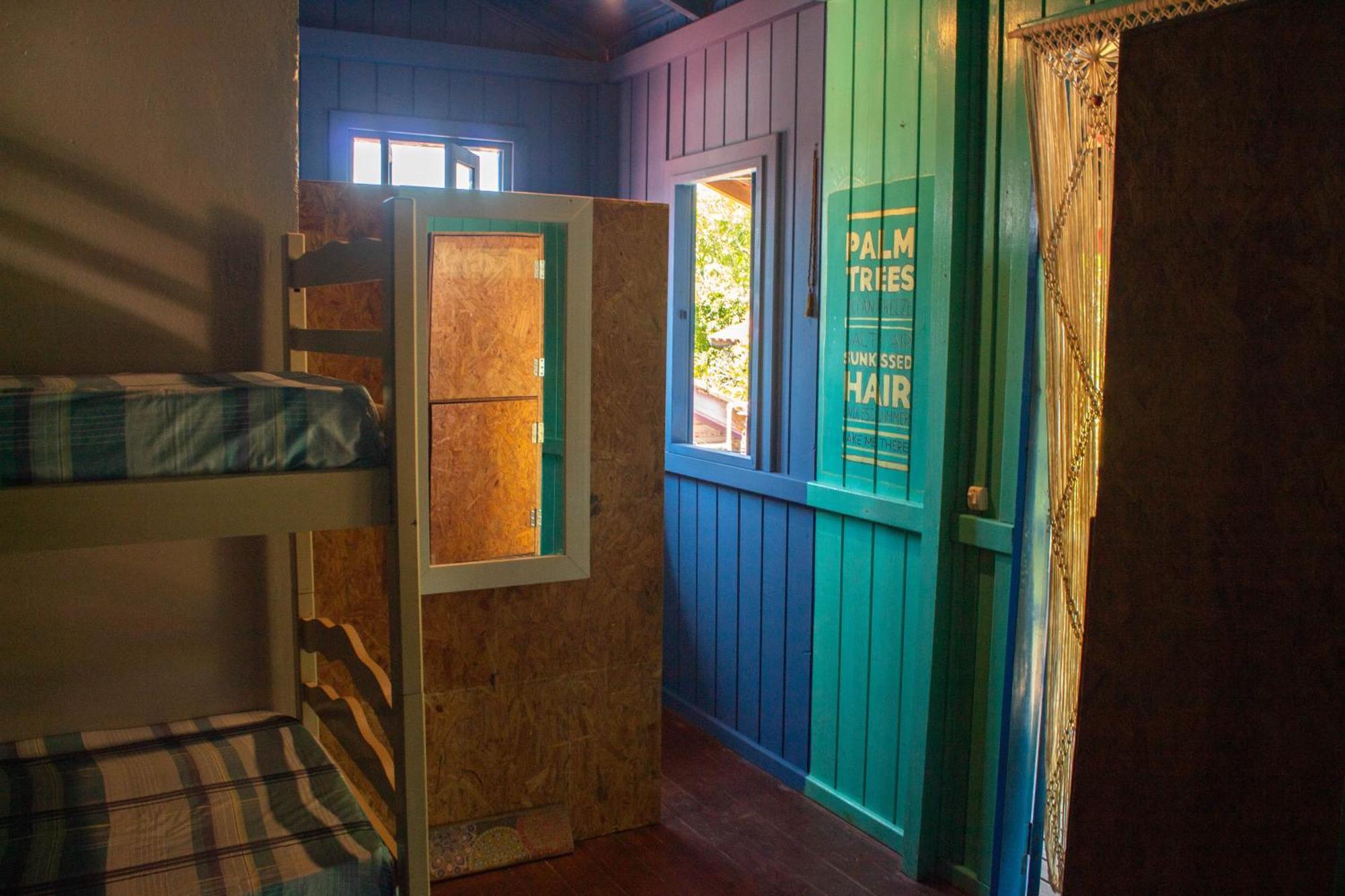 Hostel Antonio Pescador - Centro Da Guarda do Embaú Esterno foto