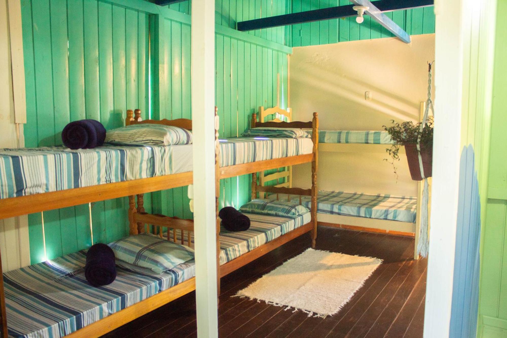 Hostel Antonio Pescador - Centro Da Guarda do Embaú Esterno foto